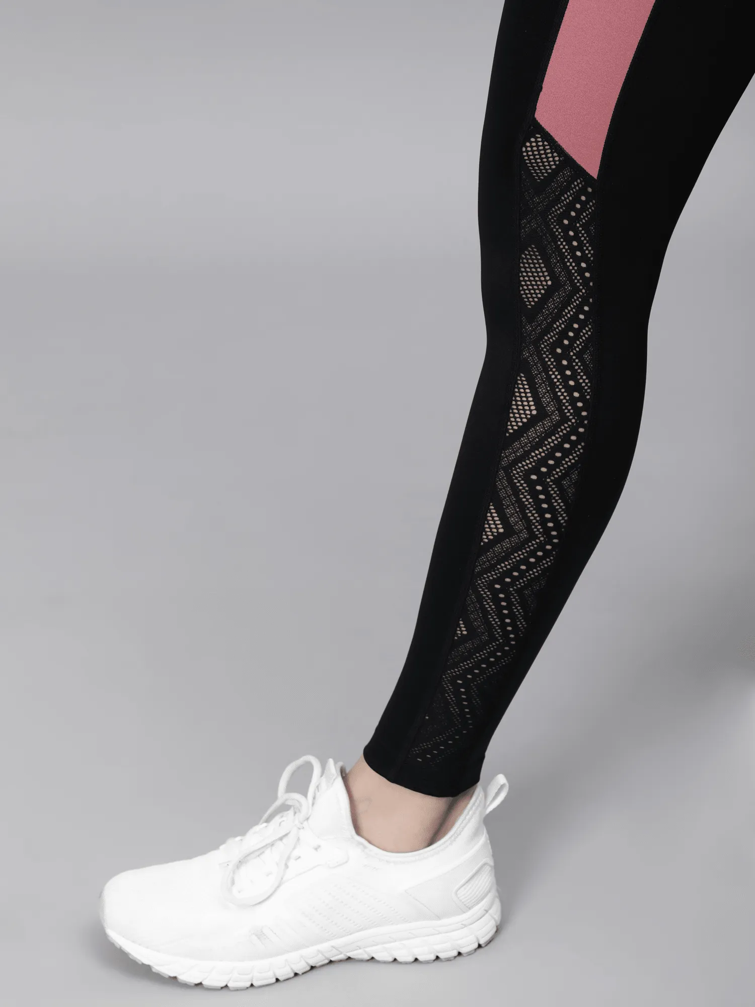 AbsoluteFit Uplift Black Rose Workout Leggings