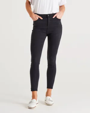 Betty Essential Jeans BB8254 - Black