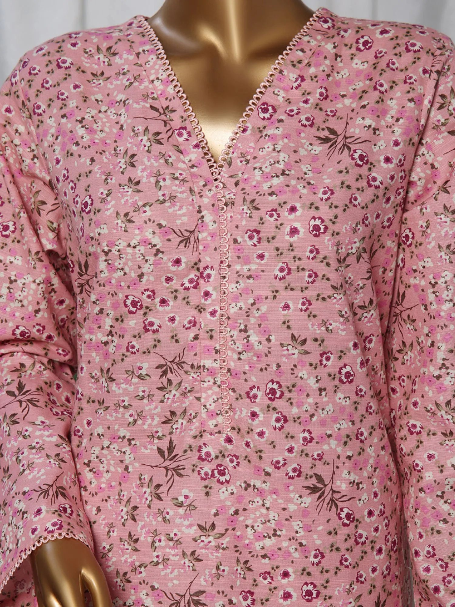 Bin Saeed Khaddar Pink Printed 3-Piece Suit