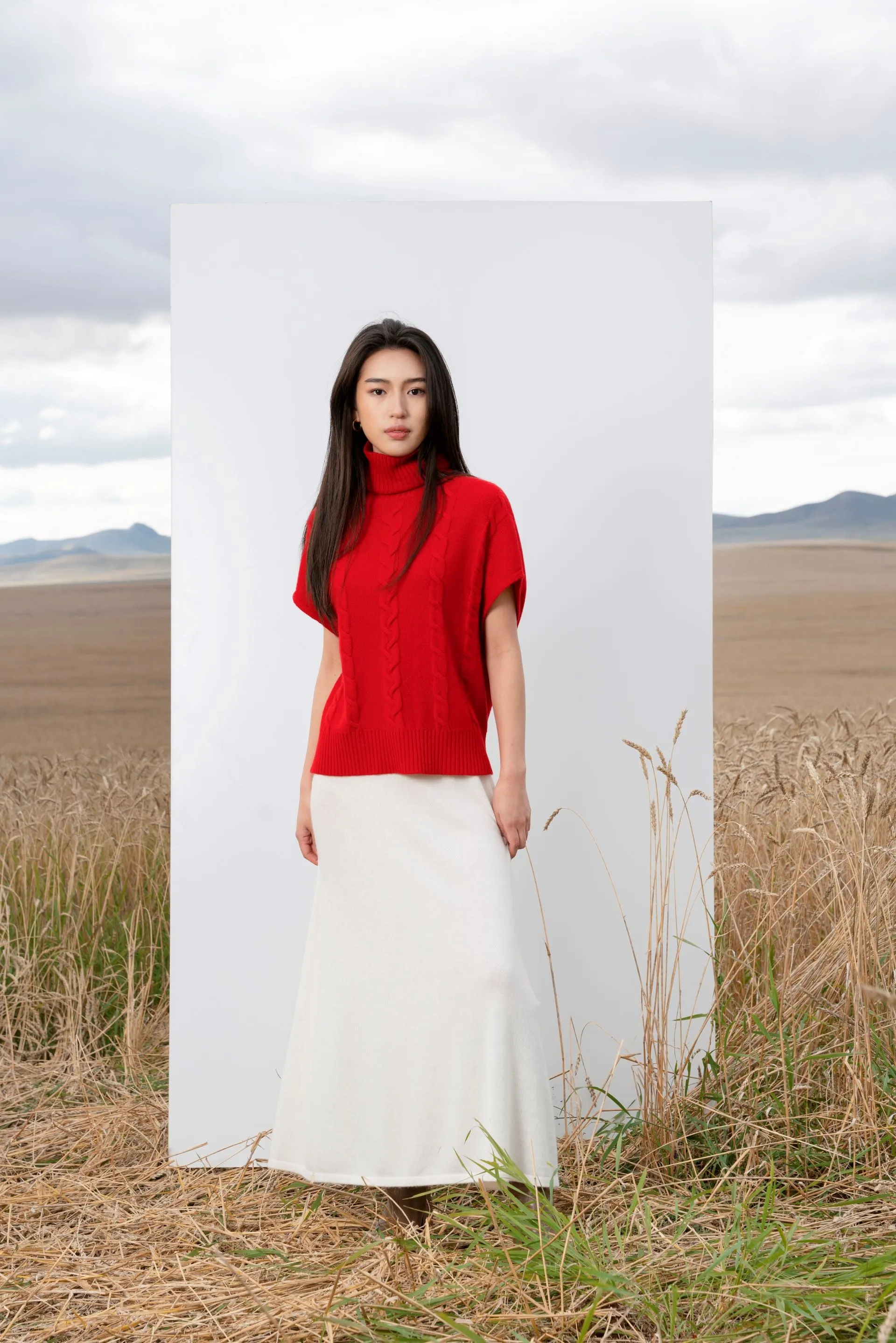 Cable-knit Turtleneck Vest