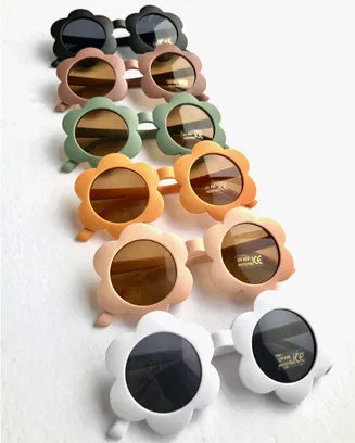 Daisy Flower Girl Sunglasses in Sage