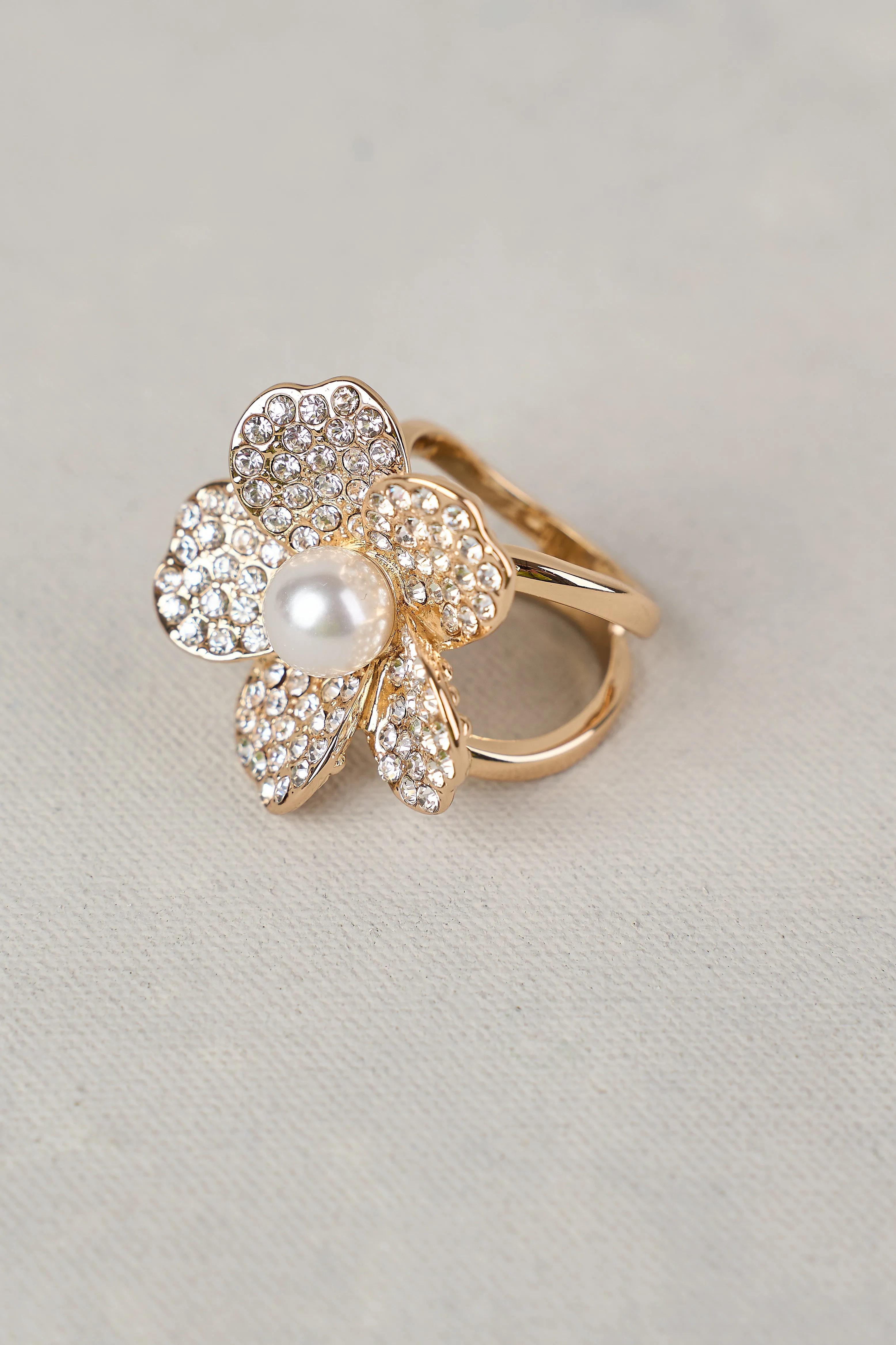 Diamante Floral Scarf Ring - White