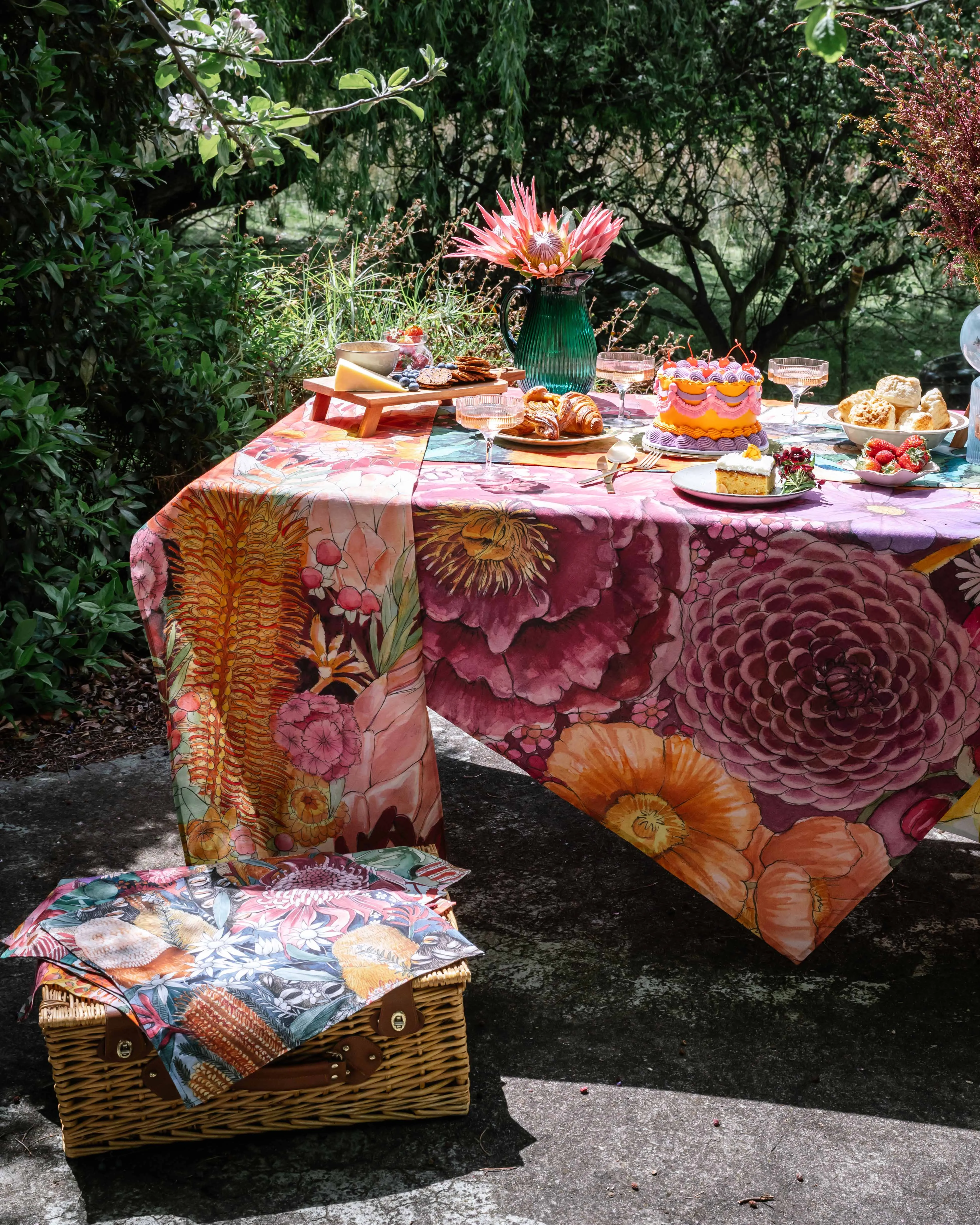 Good Fortunes Table Runner