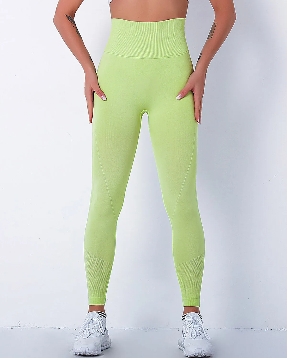 Jiulia Blanc Seamless Scrunch Leggings