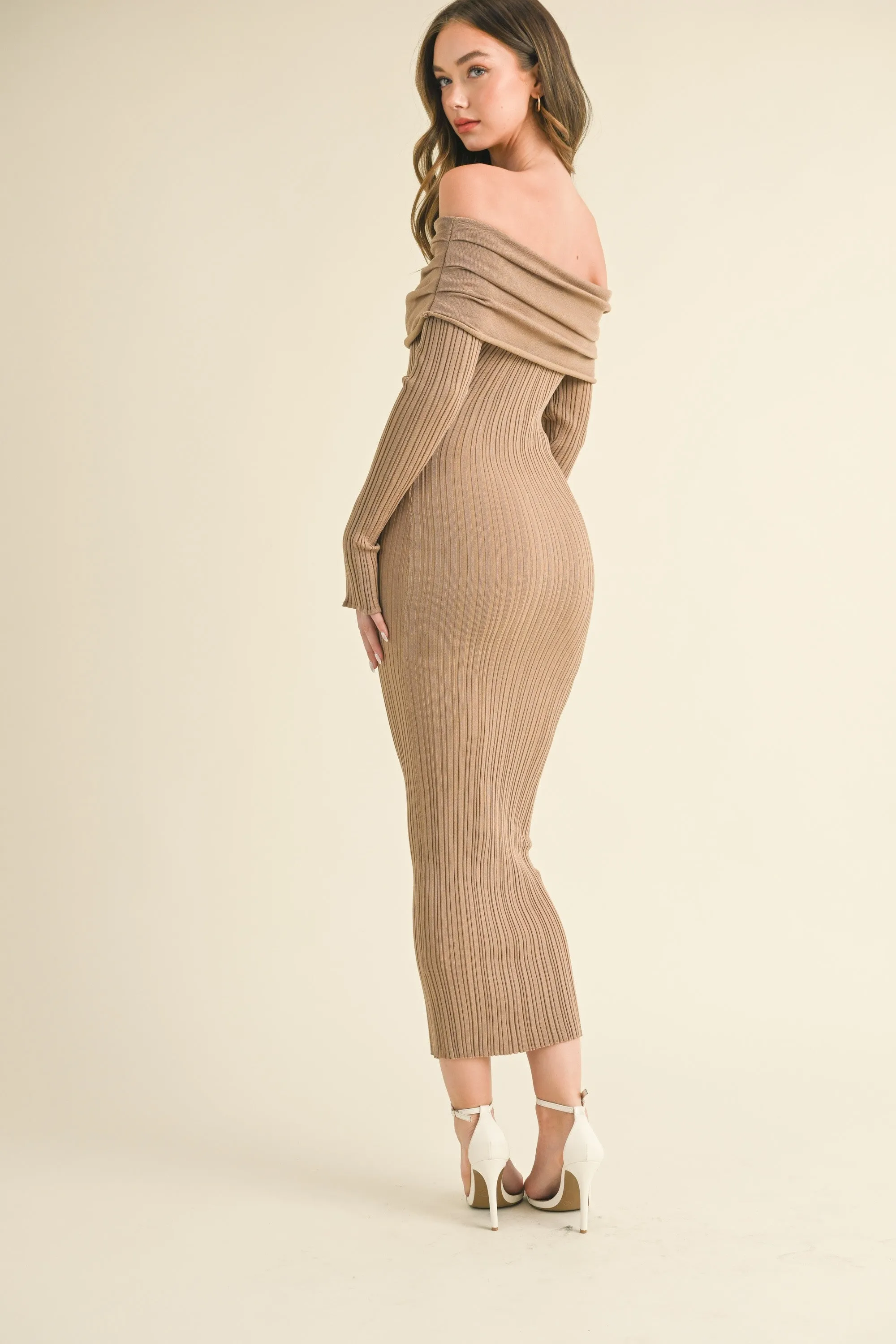 Kylie Off-Shoulder Maxi Dress