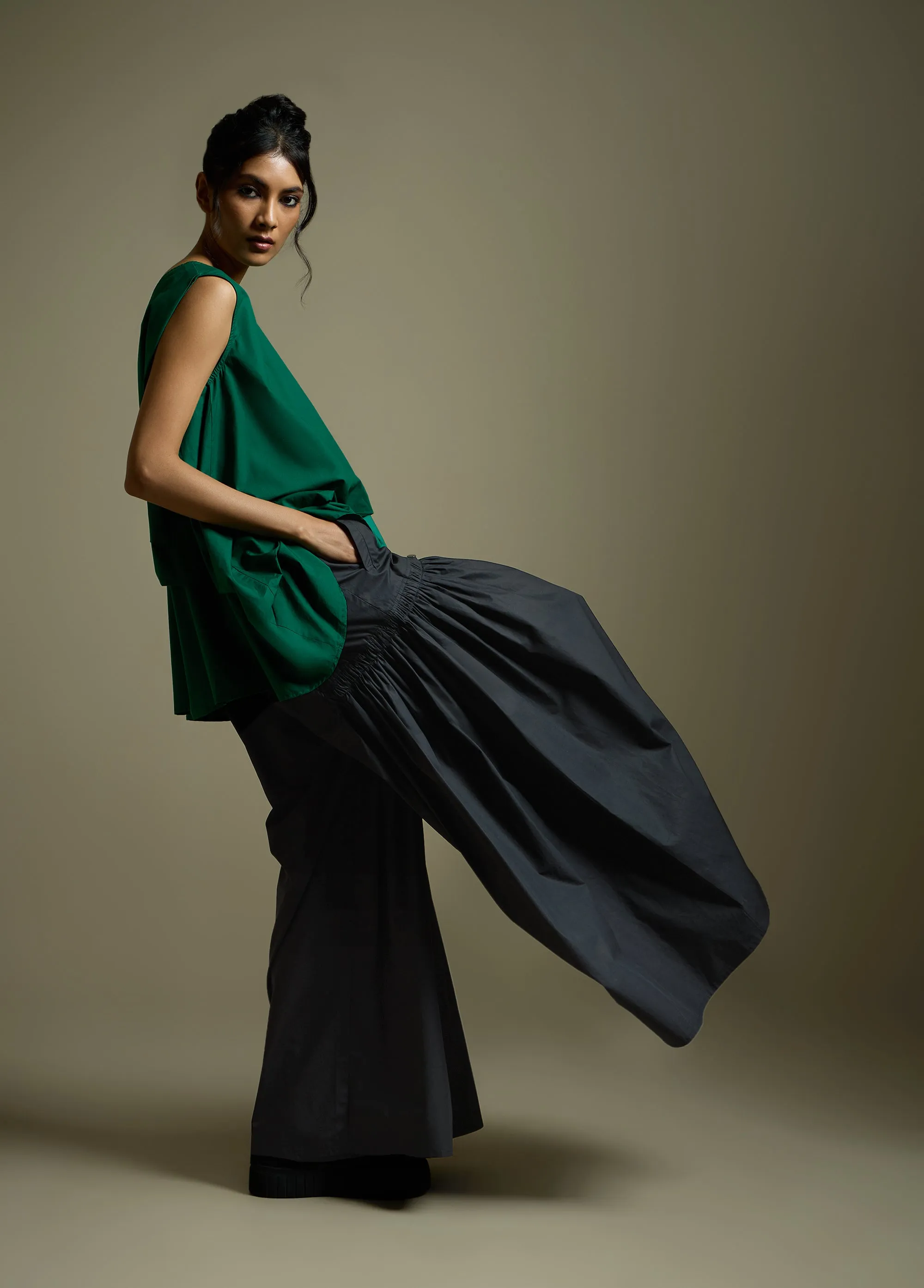 LOOK 27