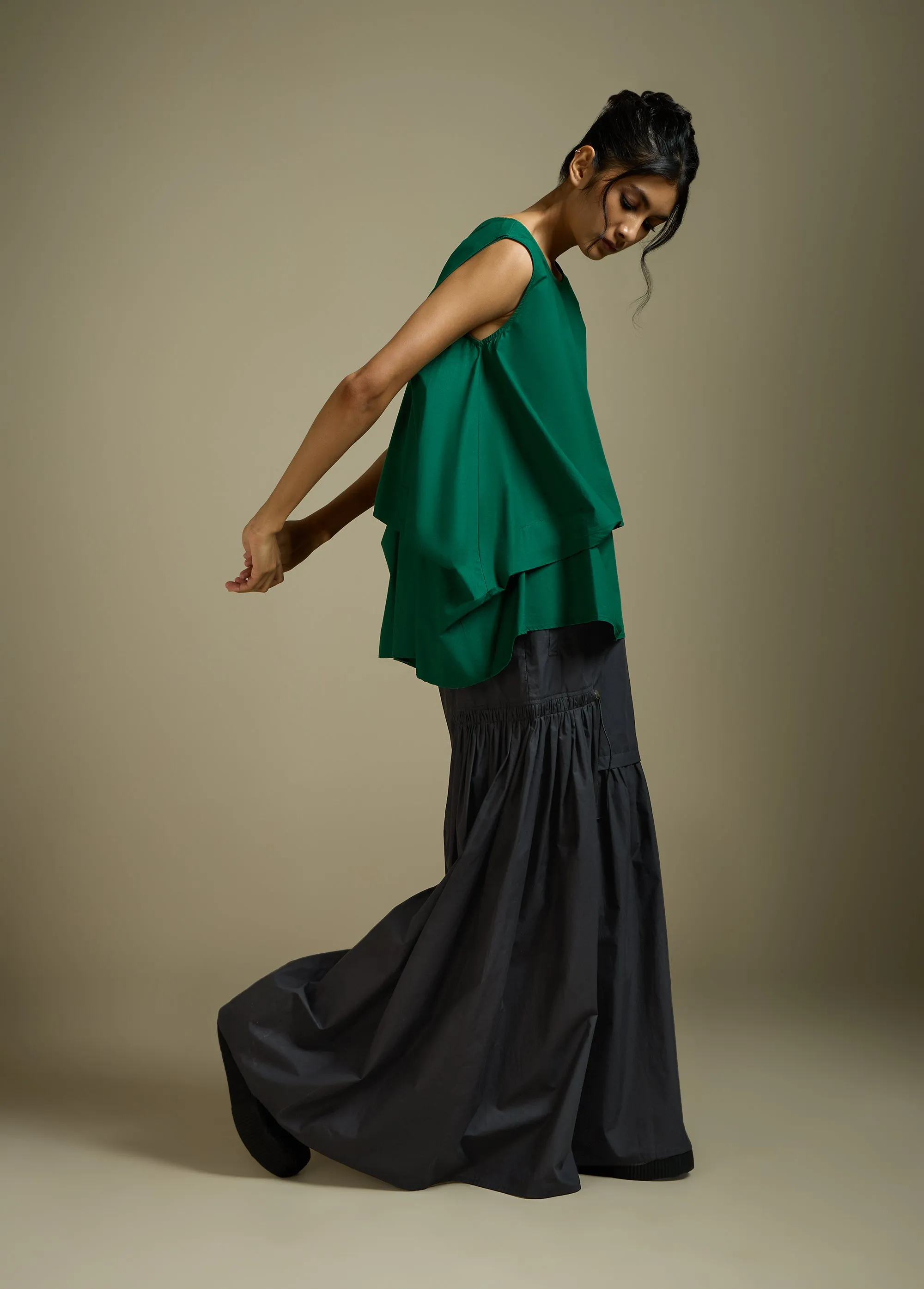 LOOK 27