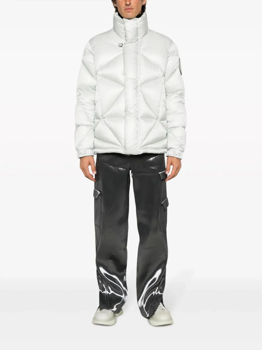 MONCLER GENIUS X PHARRELL WILLIAMS MEN Logo Padded Oak Jacket Silver