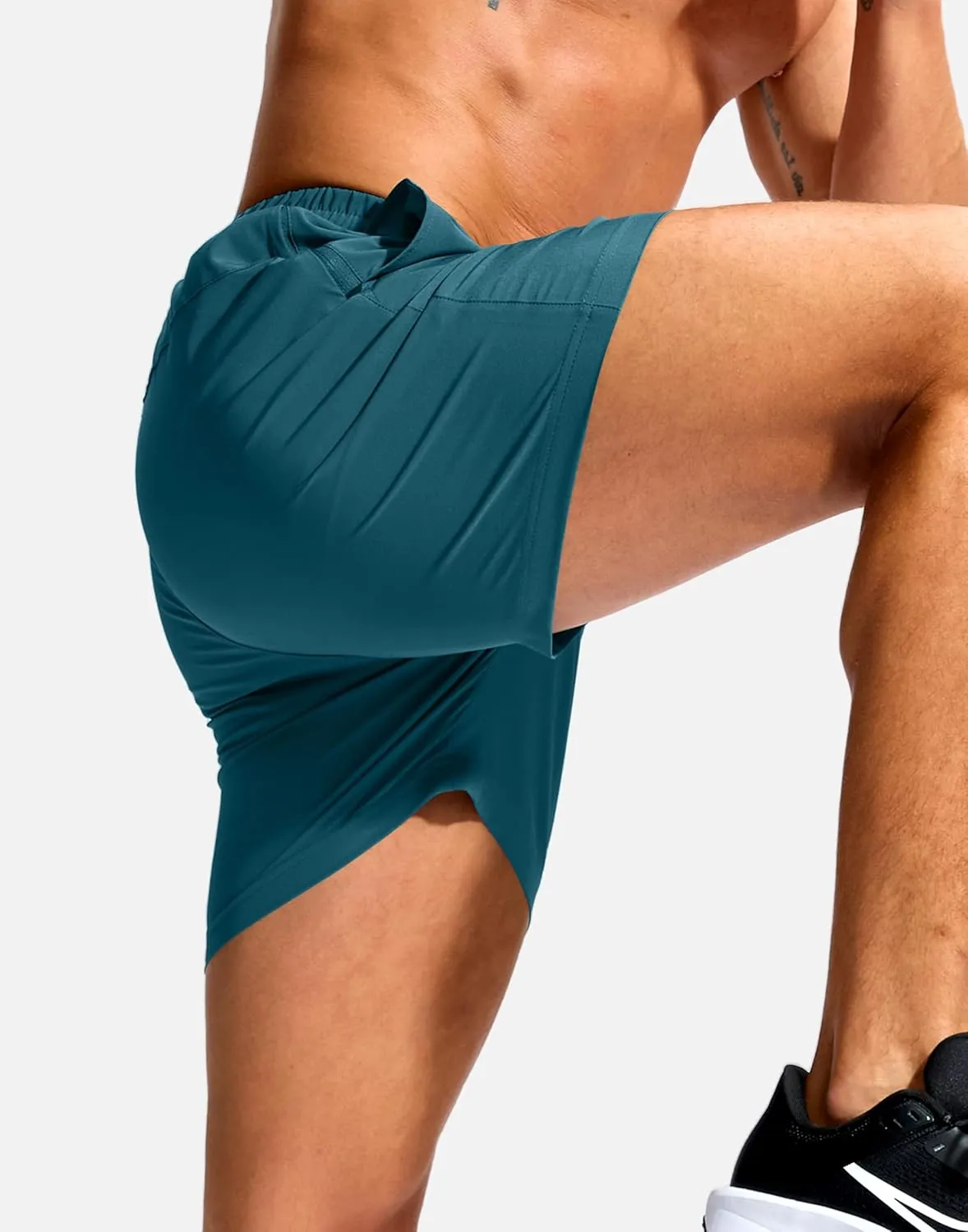 Soothfeel Men's Athletic Workout Shorts with Zipper Pocket 5"/7" Running Gym Shorts for Men Lightweight Quick Dry Tennis