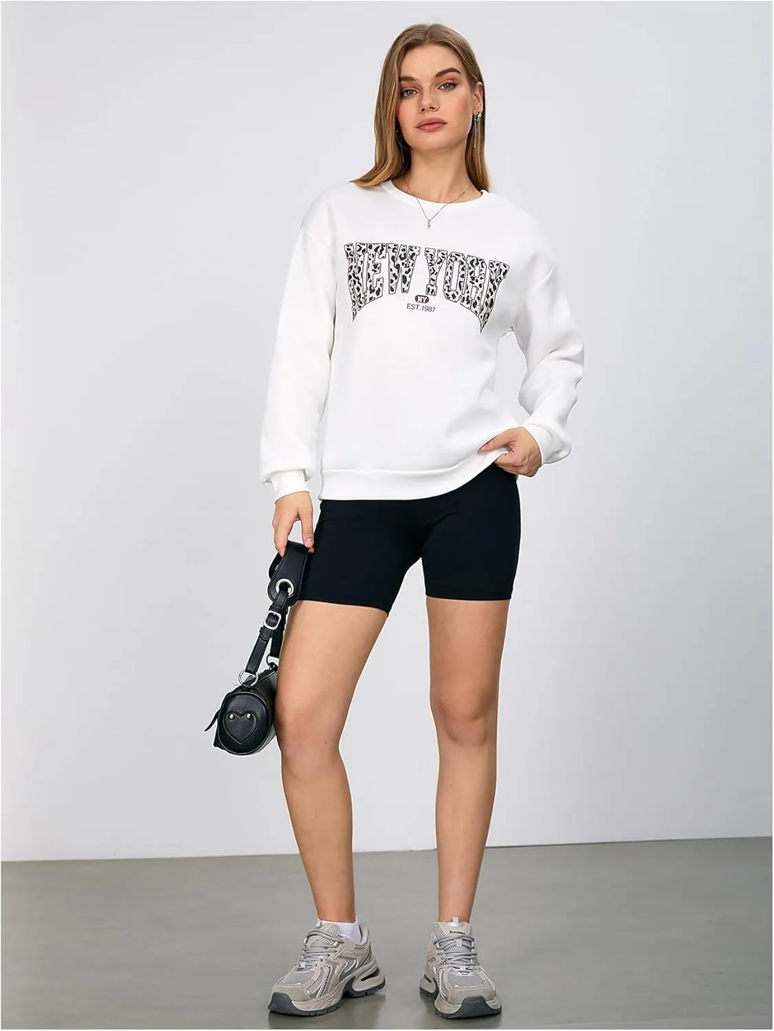 SweatyRocks Women's Letter Leopard Print Sweatshirt Crewneck Long Sleeve Oversized Pullover Tops