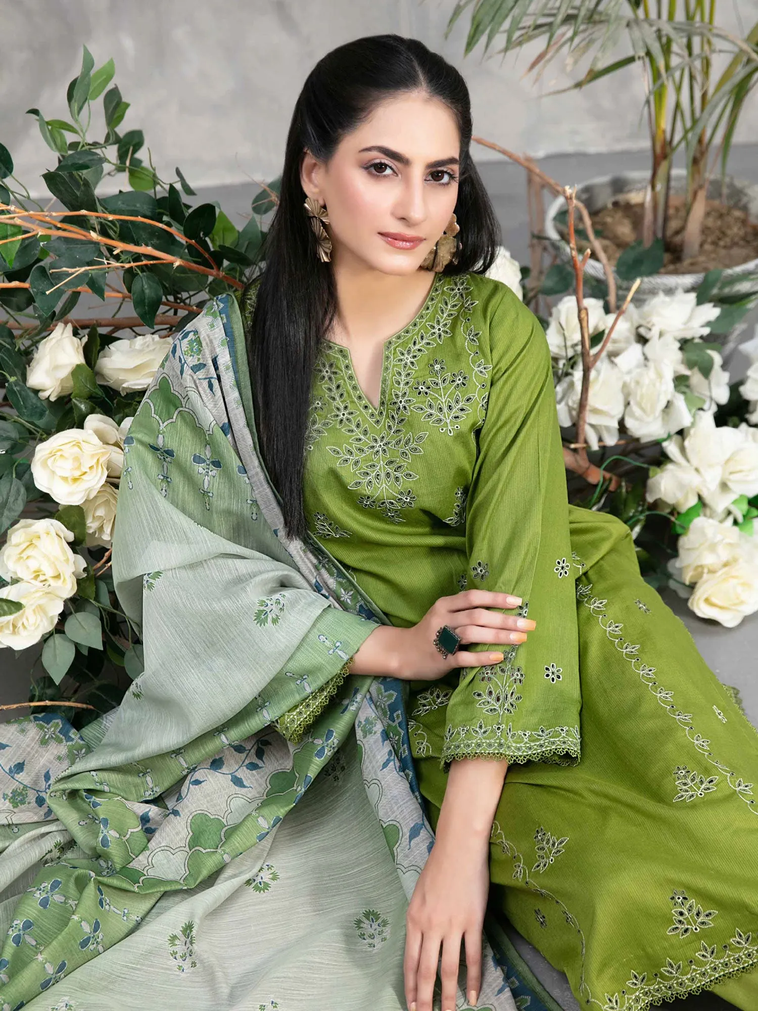 Tawakkal "Aarah" Green Embroidered Lawn Suit (D2827)