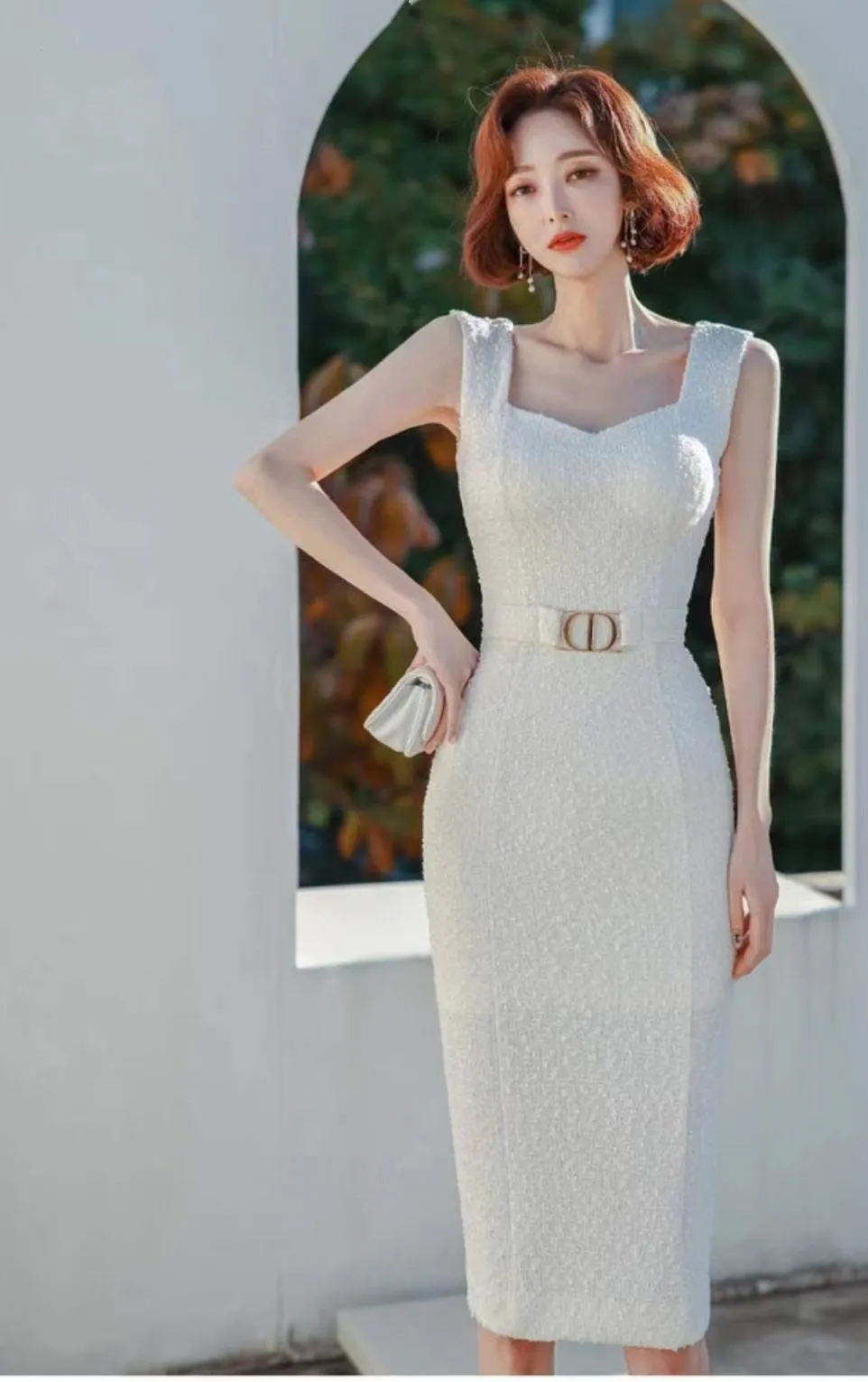 Textured Gold Buckle Sweetheart Neck Midi Straight Dress