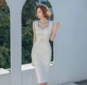 Textured Gold Buckle Sweetheart Neck Midi Straight Dress