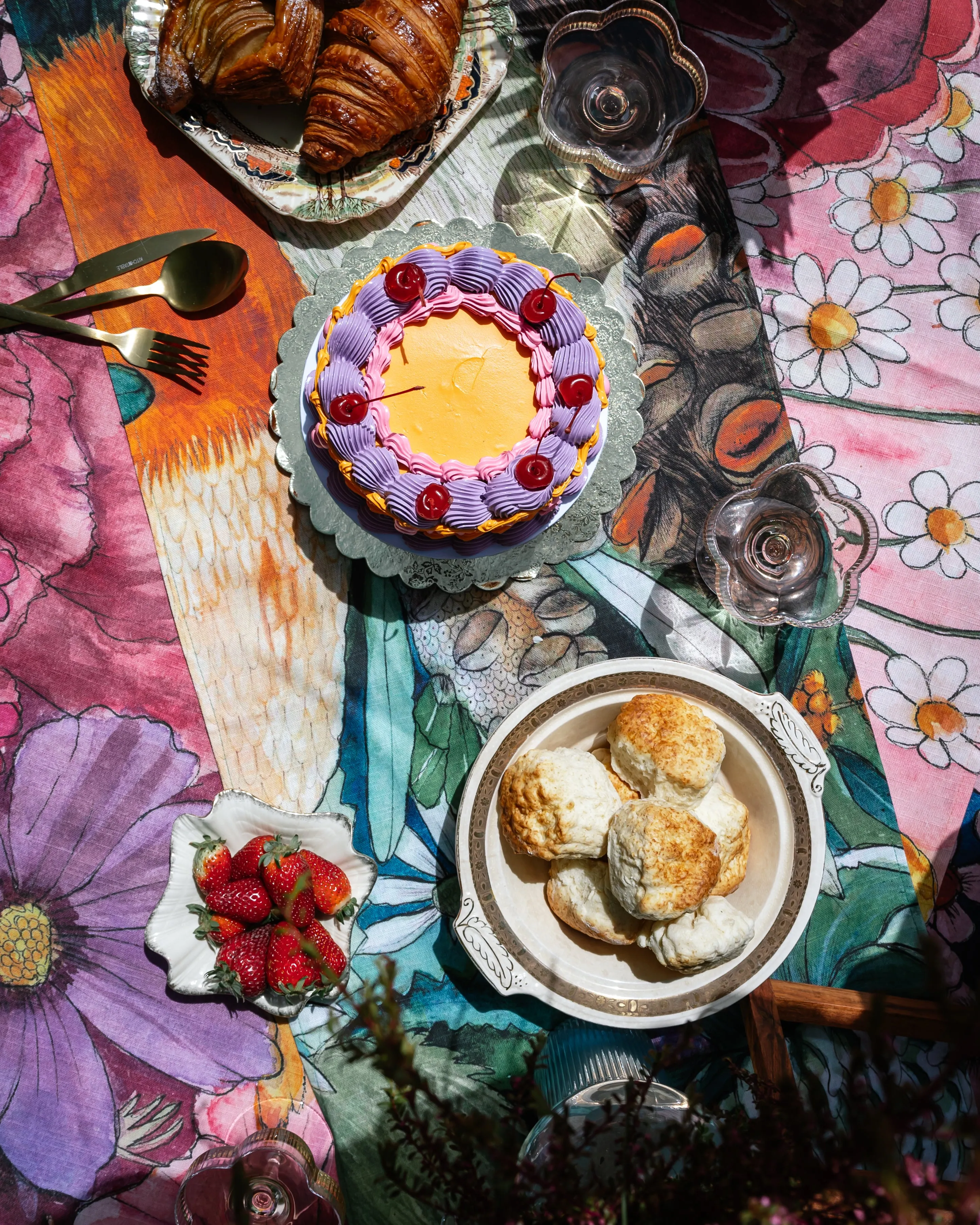 The Botanist Table Runner