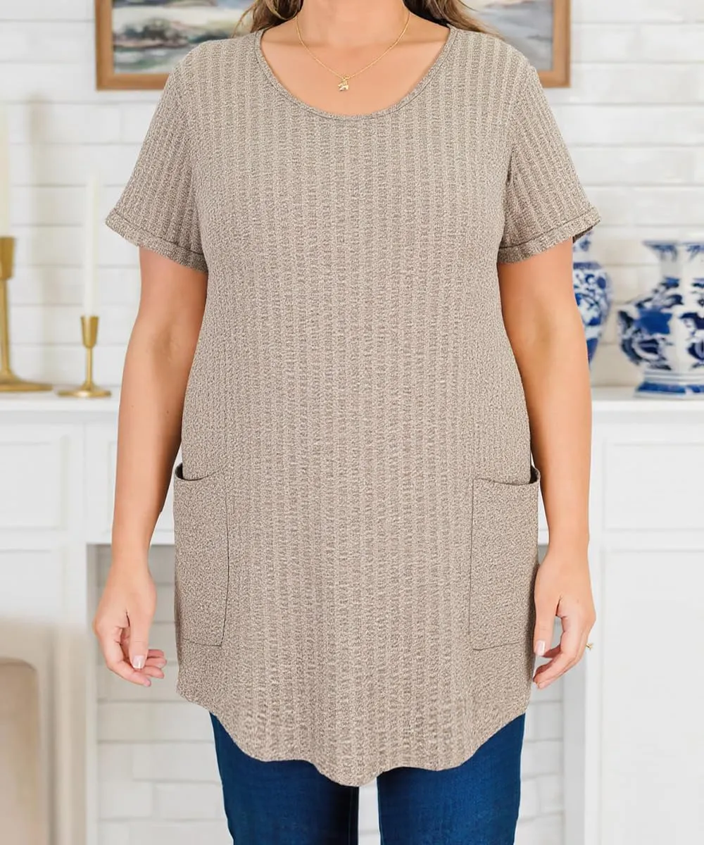 TIYOMI Plus Size Shirts for Women Pocket Long Tunic Tops Summer Casual T-Shirts XL-5XL