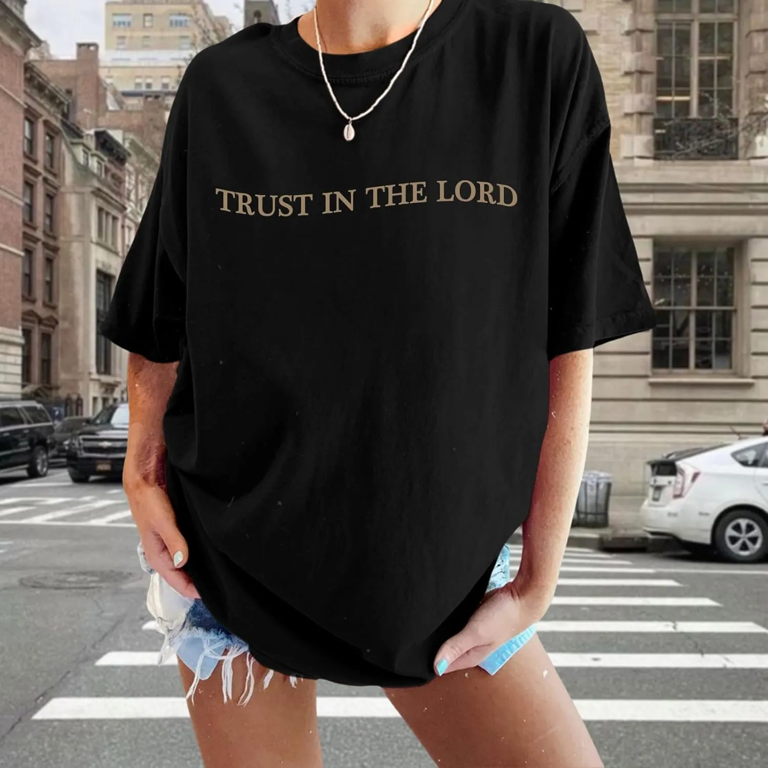 Tuislay Christian Shirts for Women Trust in The Lord Oversized Tshirts Jesus Graphic Tees Faith Religious Bible Verse Tops