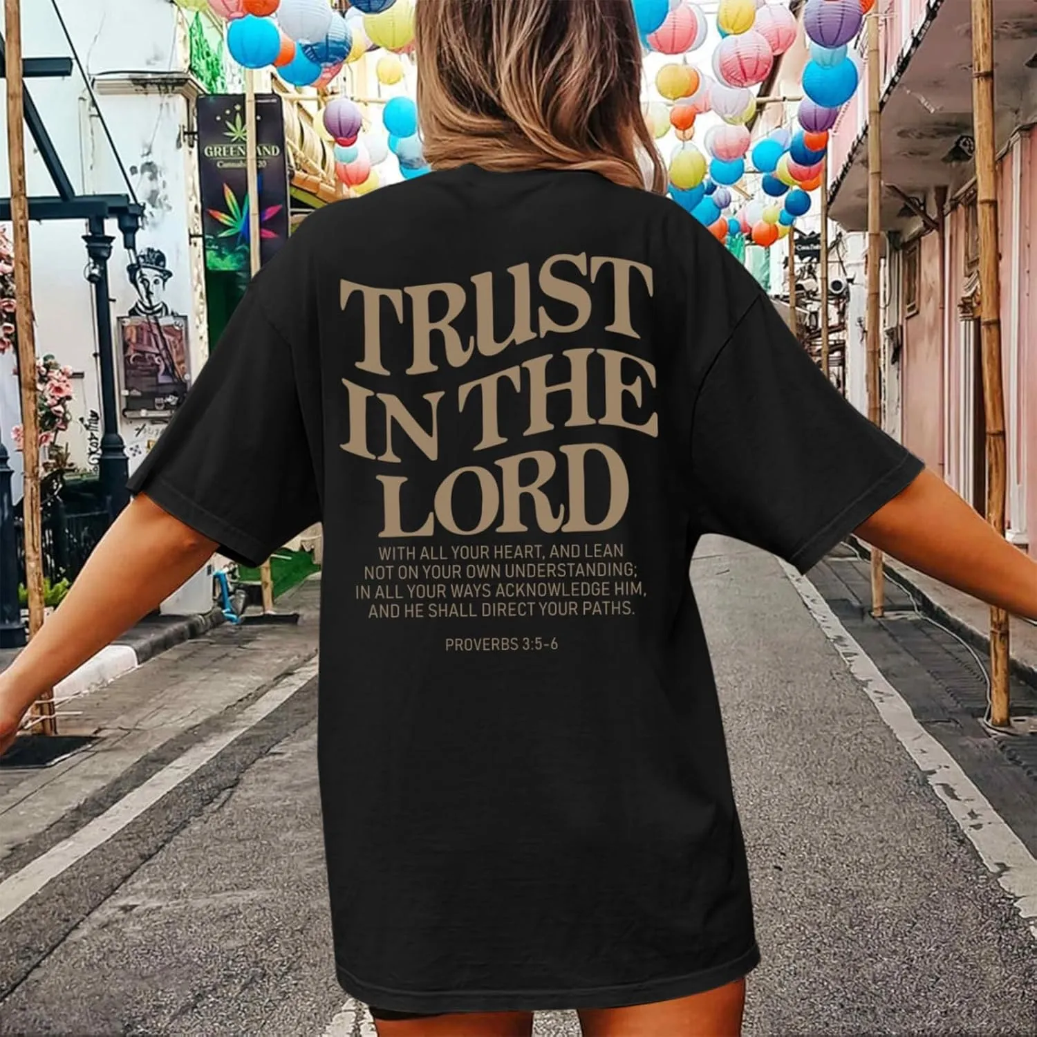 Tuislay Christian Shirts for Women Trust in The Lord Oversized Tshirts Jesus Graphic Tees Faith Religious Bible Verse Tops