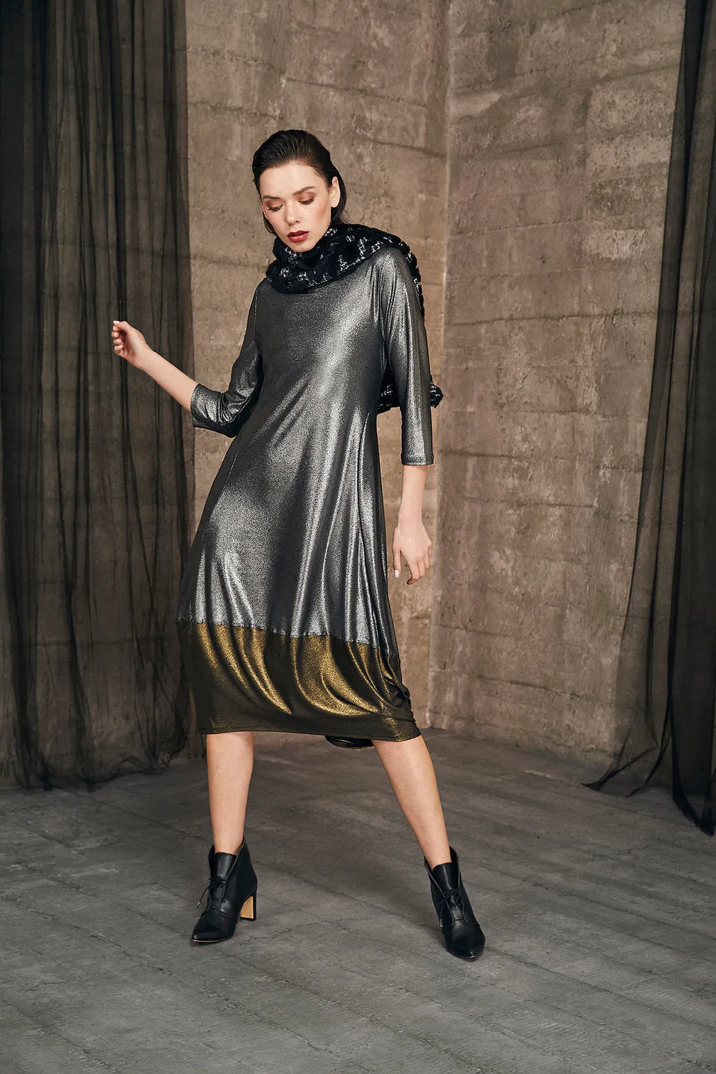 VG-1930 Demi Dress-Silver