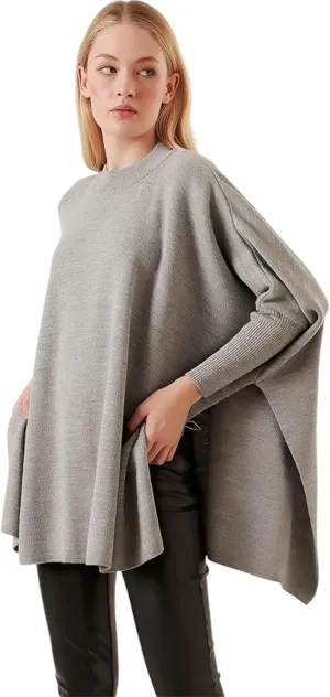 Women's Crew Neck Batwing Sleeve Split Hem Oversized Knit Poncho Sweater