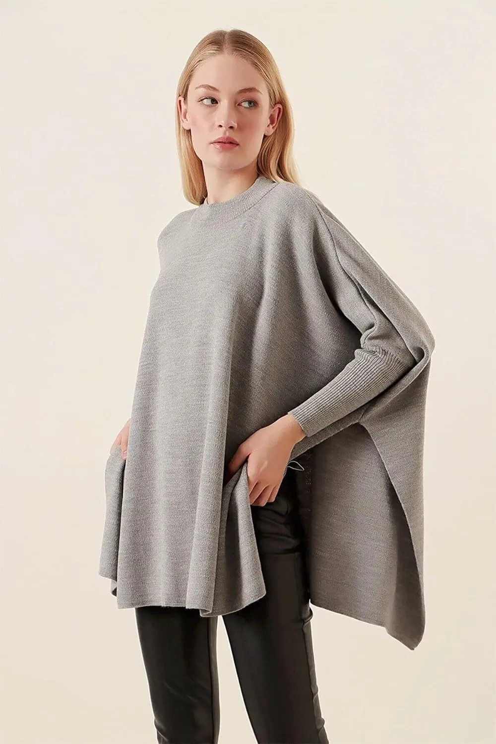 Women's Crew Neck Batwing Sleeve Split Hem Oversized Knit Poncho Sweater