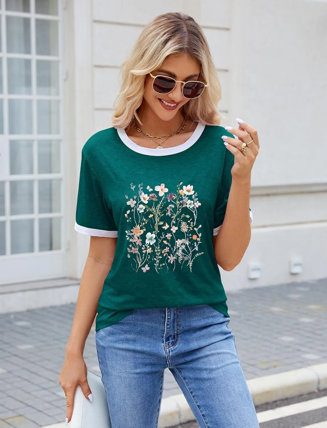 Women's Wildflower Graphic Tees Cute Vintage Floral T Shirt Short Sleeve Casual Loose Printed Tops 