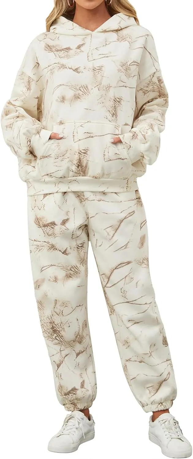 ZWRXW Camo Sweatsuits Women 2 Piece Outfit Lounge Set Maple Leaf Print Oversized Hoodie Camo Sweatpants Set Casual Tracksuit